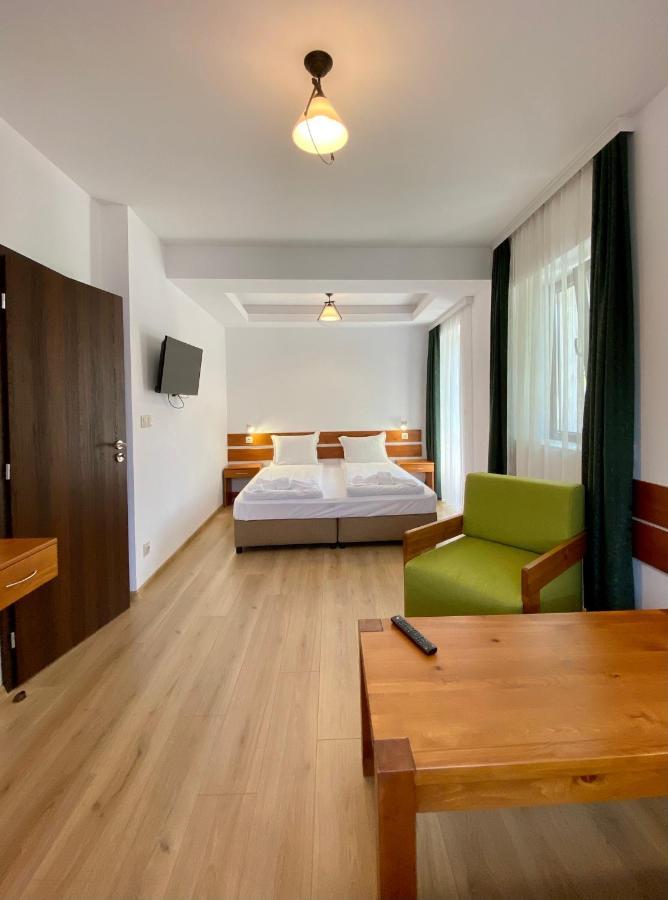 Edelweiss Central Hotel Bansko Exterior photo